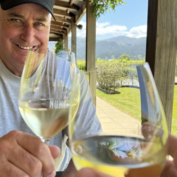 Bike hire for wine tastings & tours Marlborough self guided biking wine tour